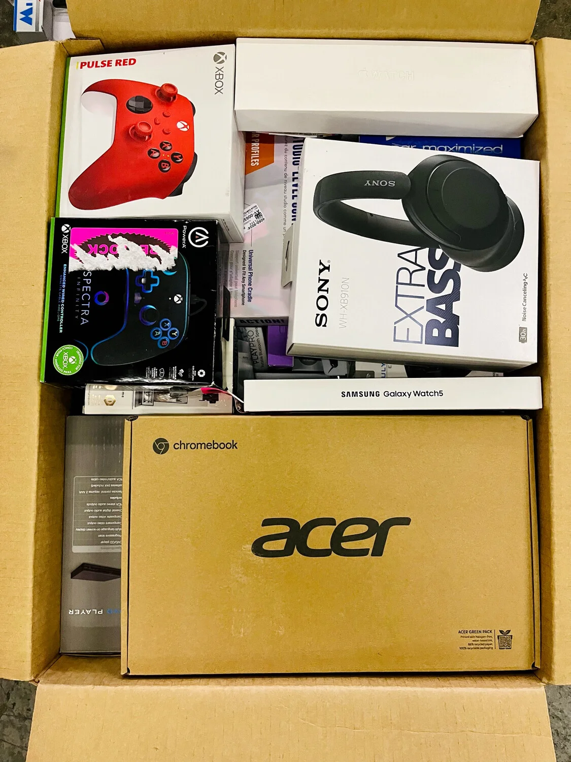 Premium Target Electronics Mega Mystery Box - Image 8