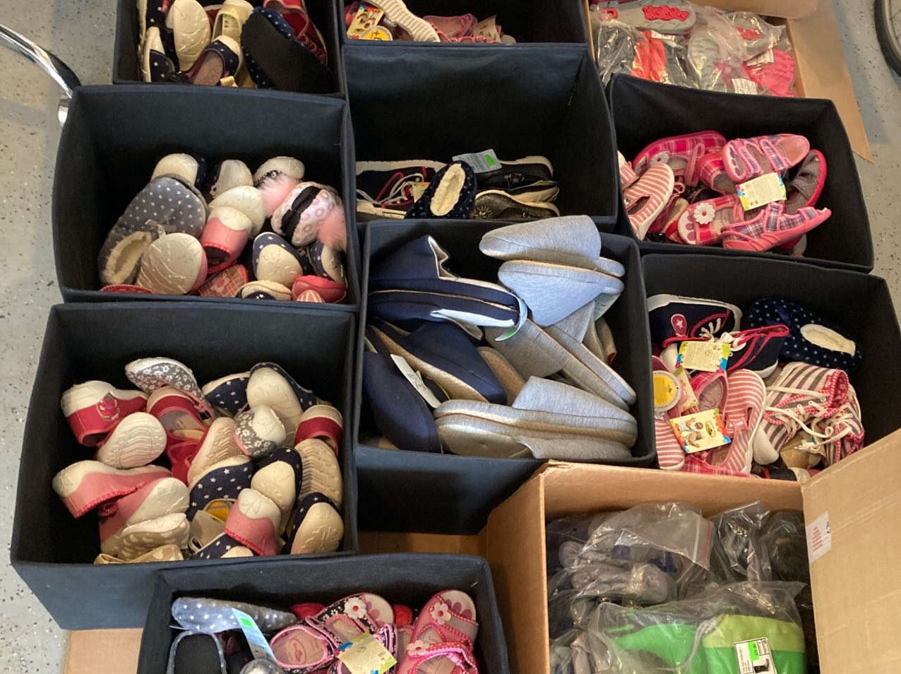 Kids shoes - Image 2